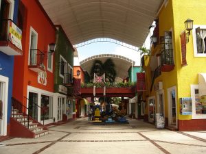 Cancun Merket 28 & Plaza Bonita