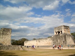 tourisMexico Chichen Itza, Great Ball Court