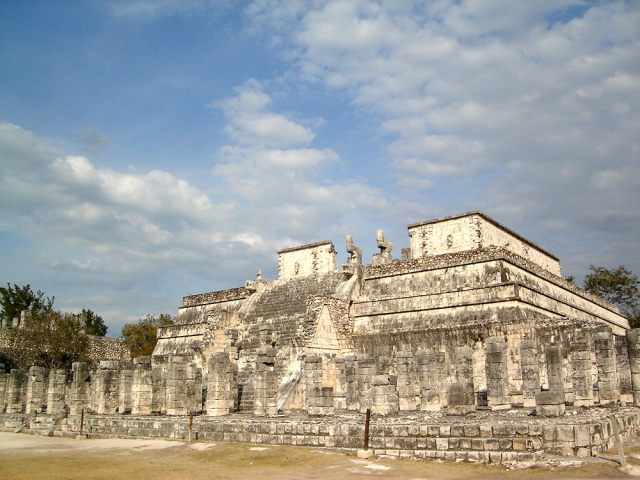 tourisMexico, Chichén Itzá, columns temple